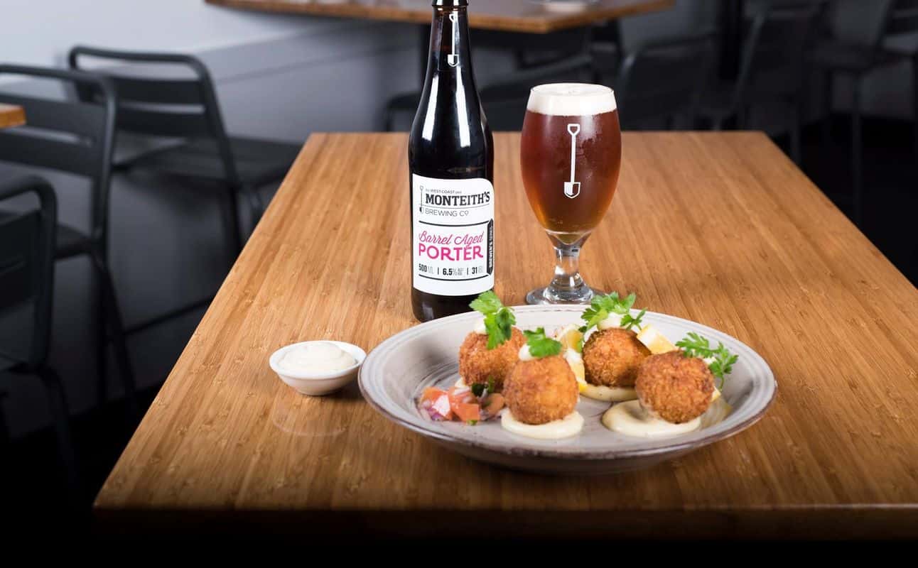 Enjoy Small plates, Desserts / bakeries, New Zealand, Wine bar, Cocktail bar, Late night, $$, Wine bar, Craft beer, Bar scene, Date night, Special occasion and Hidden gems cuisine at Taylors on Hurstmere in Takapuna, Auckland