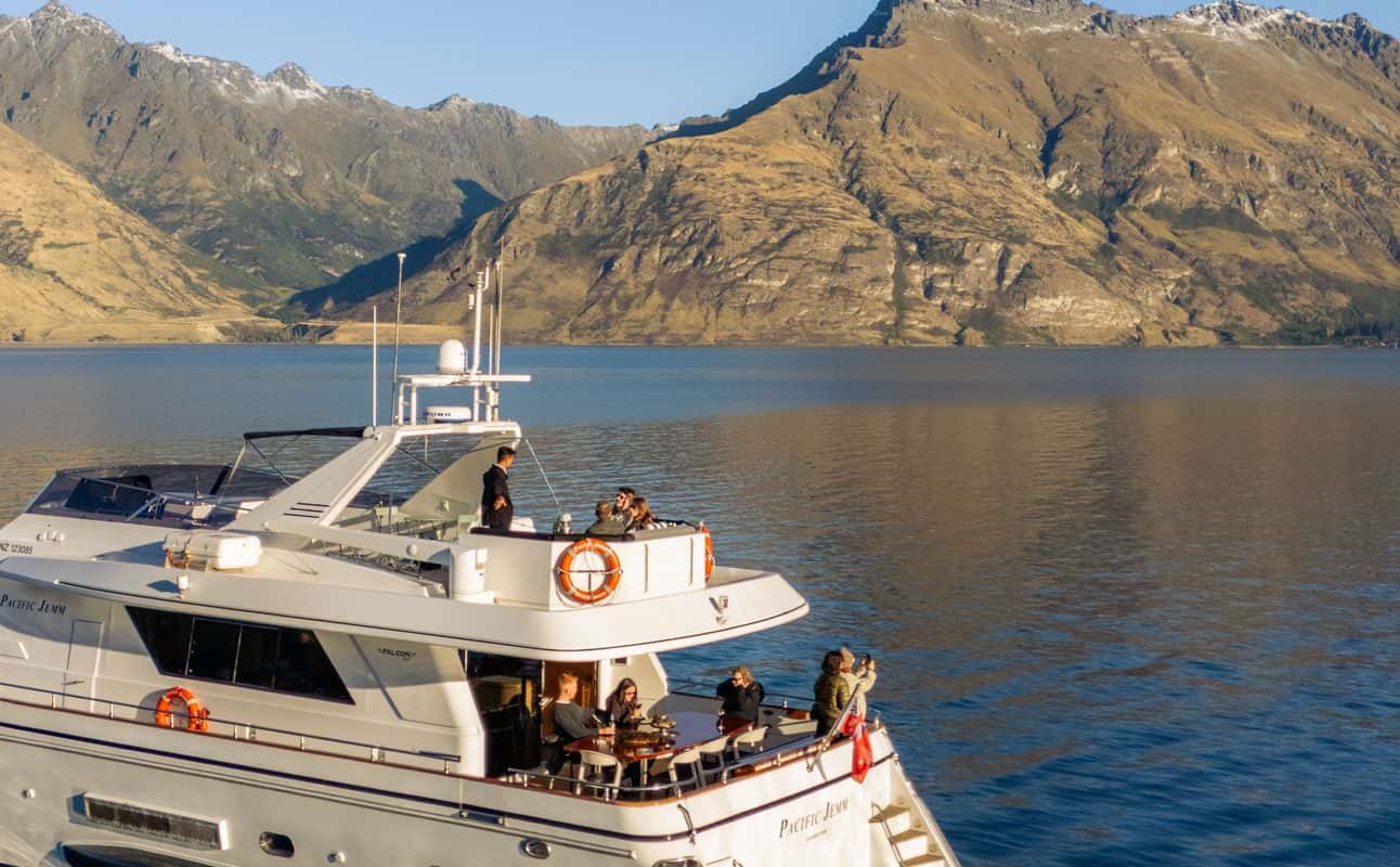 Pacific Jemm Mulled Wine Cruise