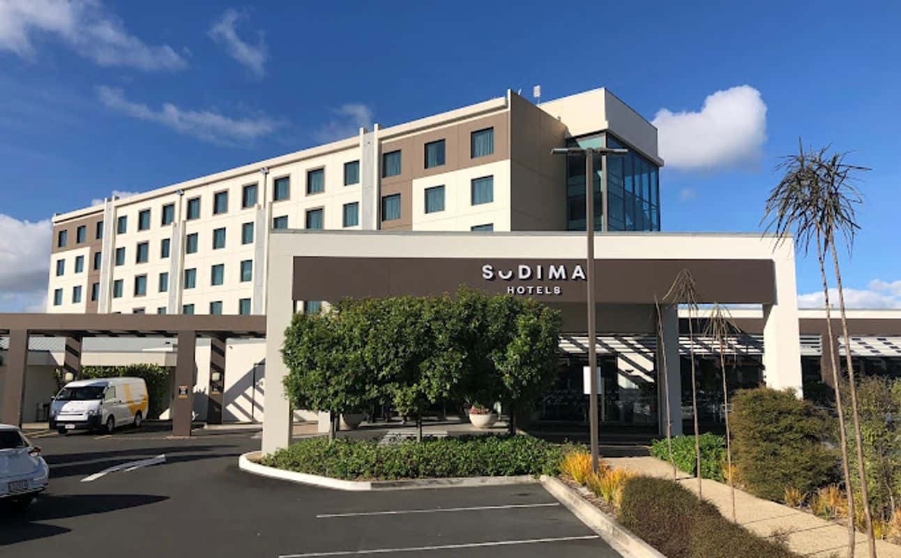 Visaya at Sudima Auckland Airport