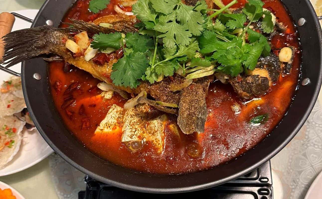 Enjoy Malaysian, Vegetarian options, Restaurant, Indoor & outdoor seating, Table service, $$$$, Families and Groups cuisine at Sri Mahkota Browns Bay in Browns Bay, Auckland