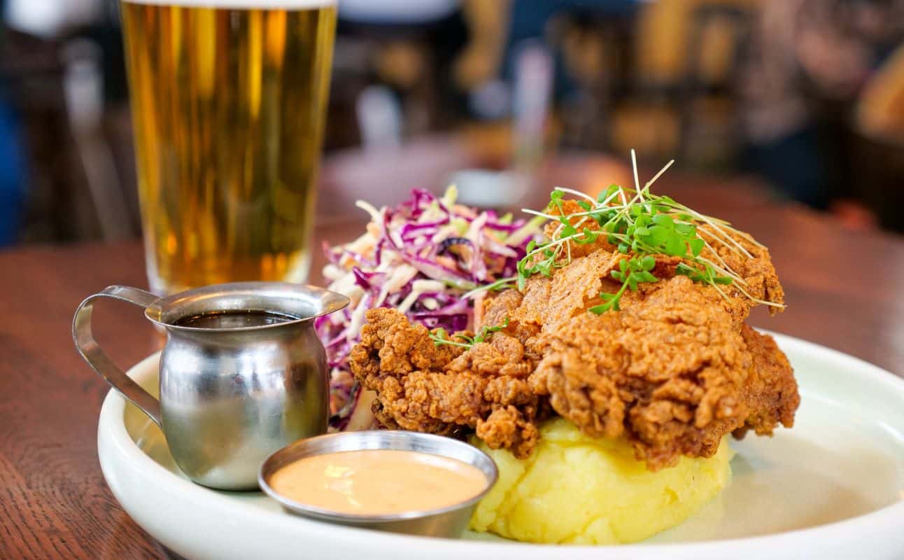 Enjoy Pub Food, Irish, Steakhouse, Vegan options, Vegetarian options, Gluten Free options, Late night, Bars & pubs, Restaurant, Private dining, $$$, Live music and Bar scene cuisine at The Green Man Pub in Wellington City Centre, Wellington