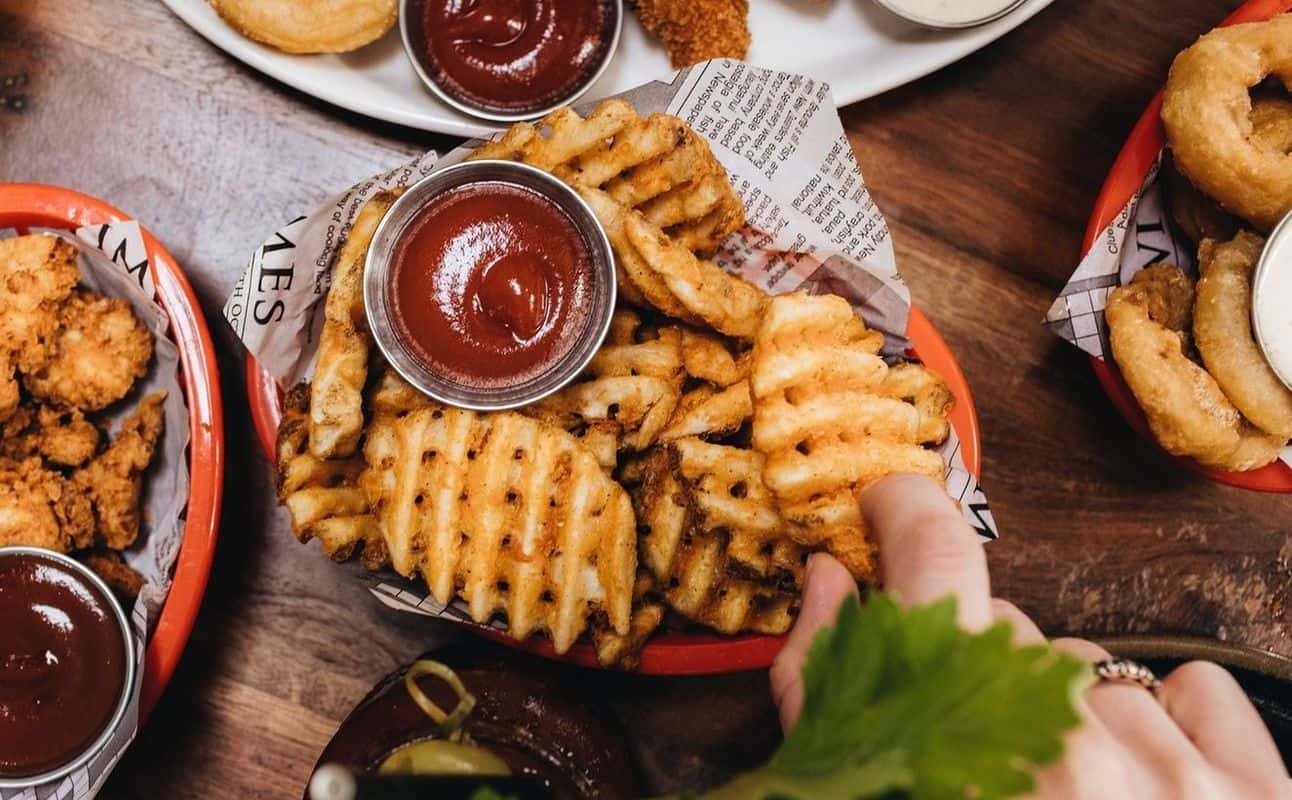 Enjoy New Zealand, Pub Food, Burgers, Vegan options, Vegetarian options, Bars & pubs, Late night, Indoor & outdoor seating, $$, Groups and Bar scene cuisine at The Locker Room Sports Bar in Queenstown CBD, Queenstown