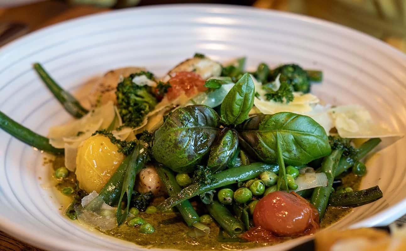 Enjoy New Zealand, Vegetarian options, Gluten Free options, Restaurant, Bars & pubs, Wheelchair accessible, Indoor & outdoor seating, Street parking, Highchairs available, Free wifi, Table service, $$$$, Families, Groups and Special occasion cuisine at The Edgewater Restaurant in Wanaka