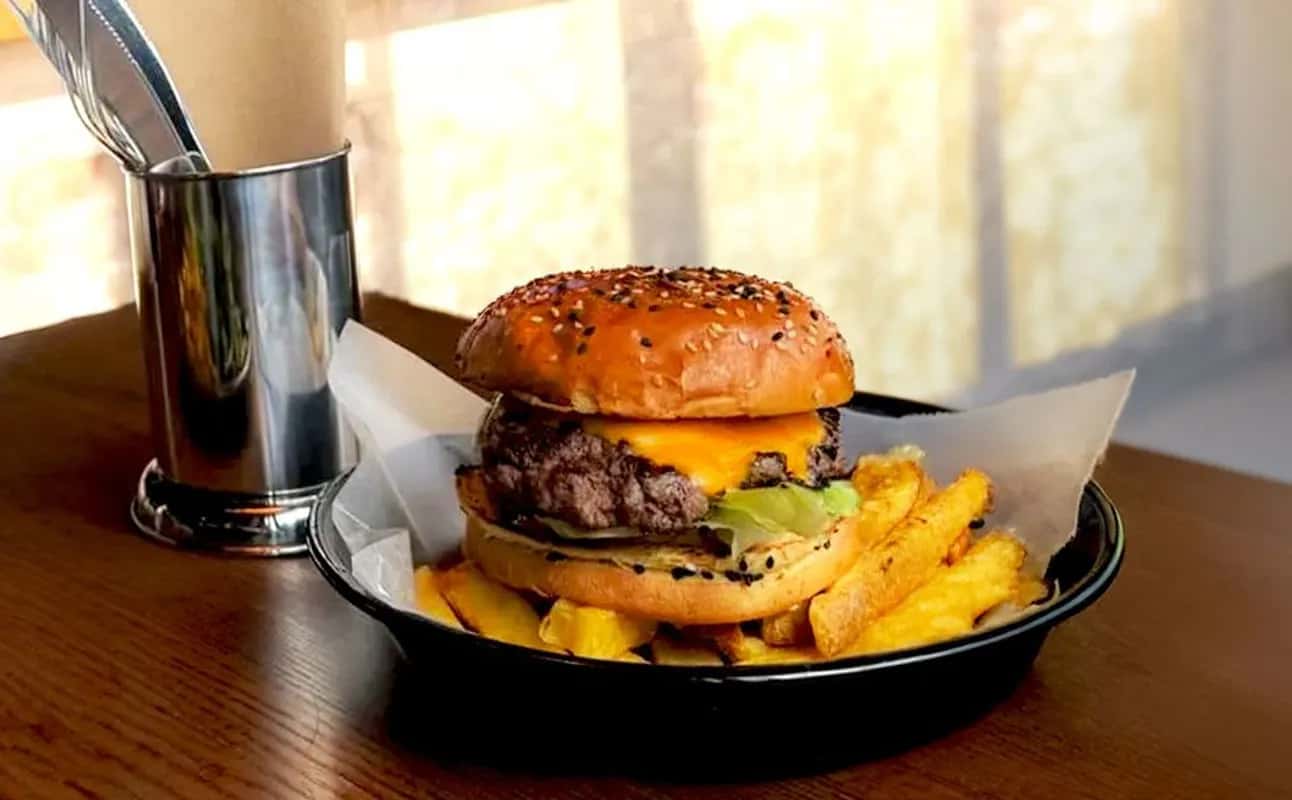 Enjoy Grill & barbeque, Burgers, Pub Food, Dairy free options, Gluten Free options, Restaurant, Bars & pubs, Indoor & outdoor seating, Table service, $$, Families and Groups cuisine at The Bays Bar & Grill in Mission Bay, Auckland