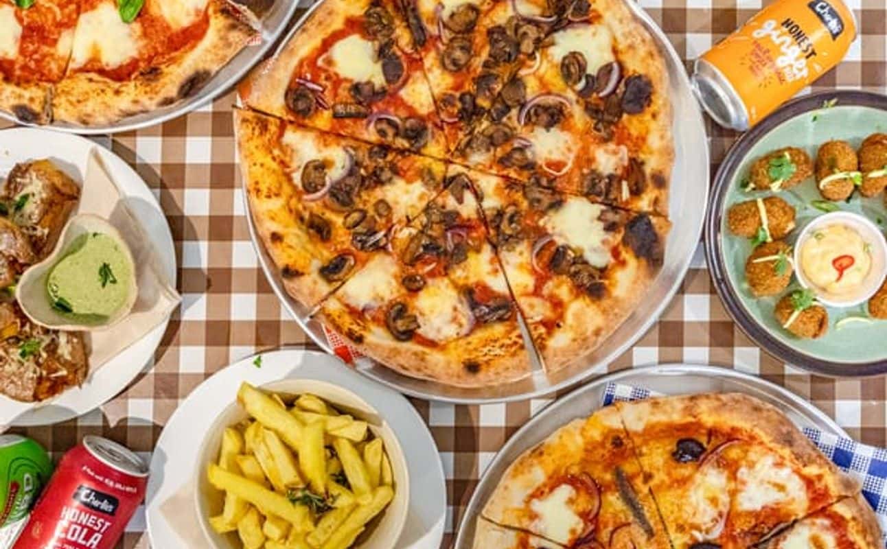 Enjoy Pizza, American, Italian, Bars & pubs, Late night, Indoor & outdoor seating, $$, Live music, Groups and Craft beer cuisine at Pearl Diver in Dunedin Central, Otago